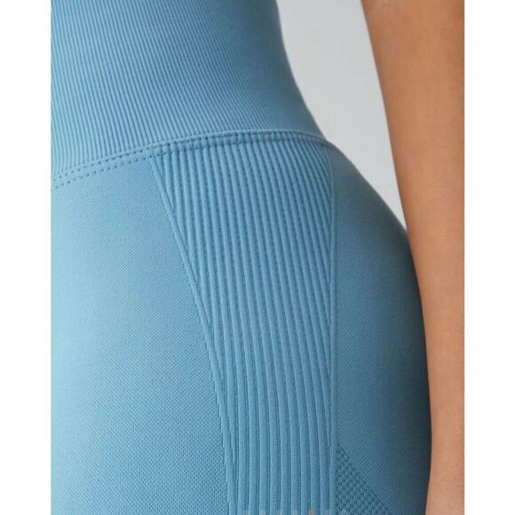 Brand New - Halara Women’s L 7/8 Seamless Flow Butt Lifting Leggings Blue Topaz - Picture 5 of 10